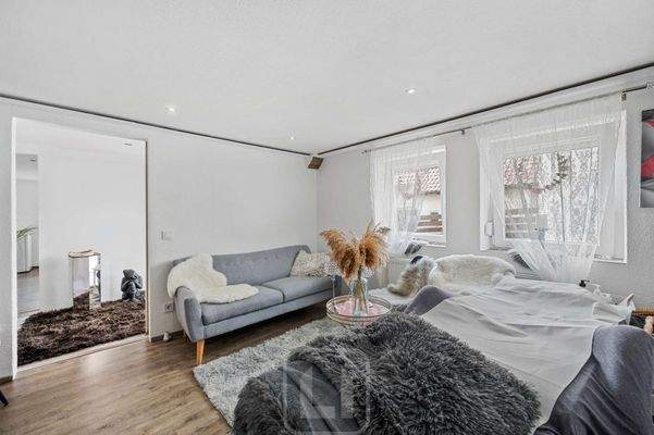 Lichtdurchfluteter Raum