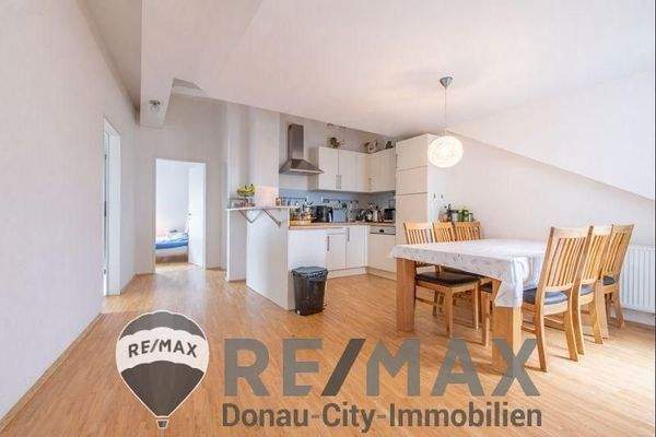 Küche mit Essbereich