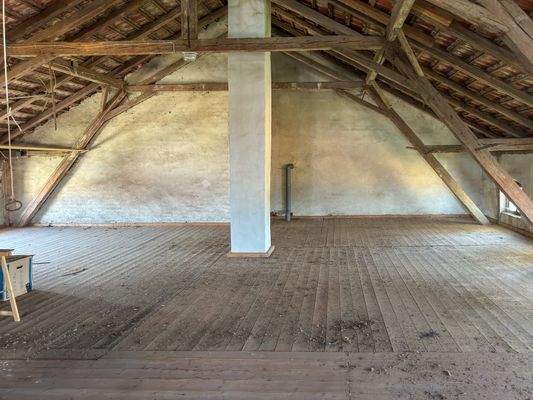 Dachboden (Vermietetes Haus)