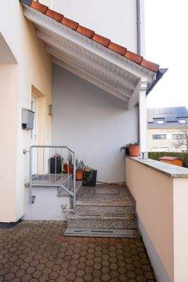 Objektnummer WE-1001 - Überdachter Eingangsbereich