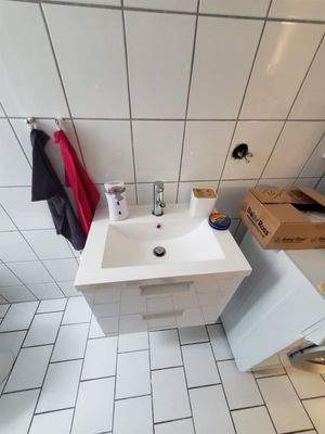 modernes Waschbecken