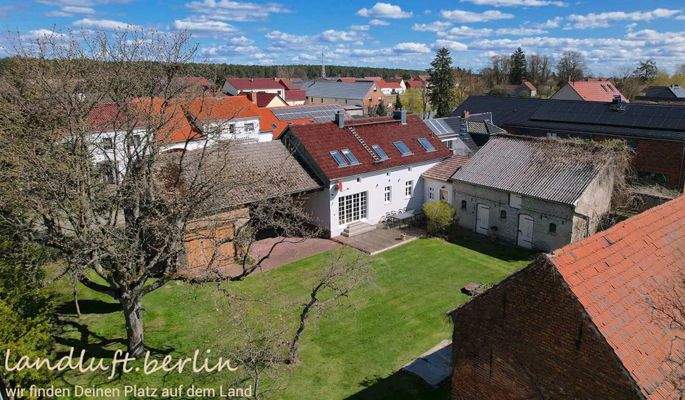 Das Gebäudeensemble.jpg