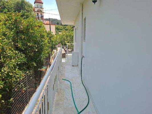 Kreta, Voukolies: Zweistöckiges Haus zu verkaufen