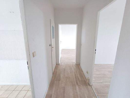 Helle Wohnung Fluransicht