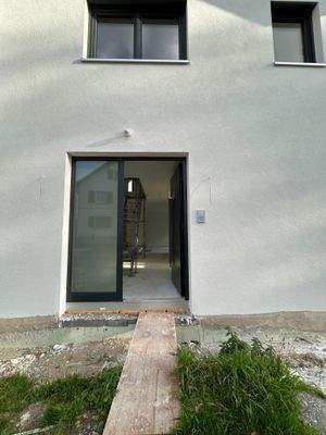 Hauseingang mit toller EIngangstür