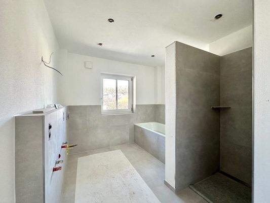 Impressionen - Badezimmer OG