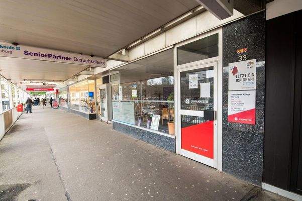 Ladenzeile - Sand 33