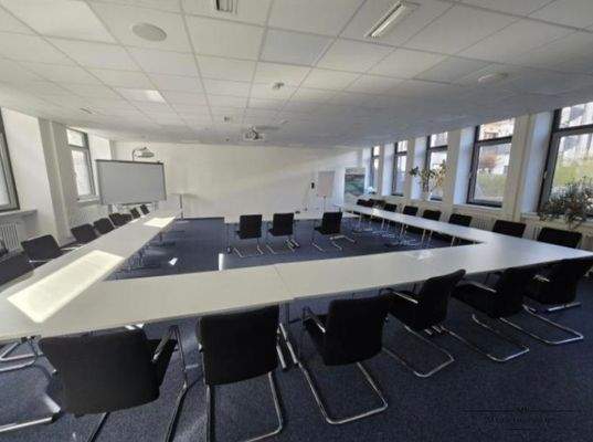 großer Konferenzraum
