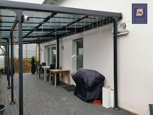 überdachte Sitzecke