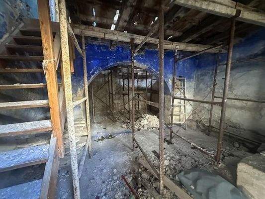 Kreta, Rethymno: 3-stöckiges Gebäude zur Renovierung in der Altstadt zu verkaufen