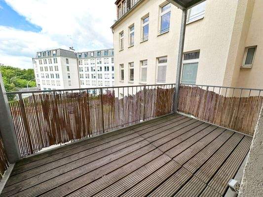 Balkon mit ausreichend Platz