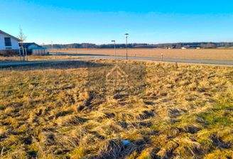 sonniges Grundstück