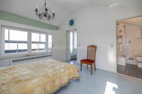 3479 Schlafzimmer DG b