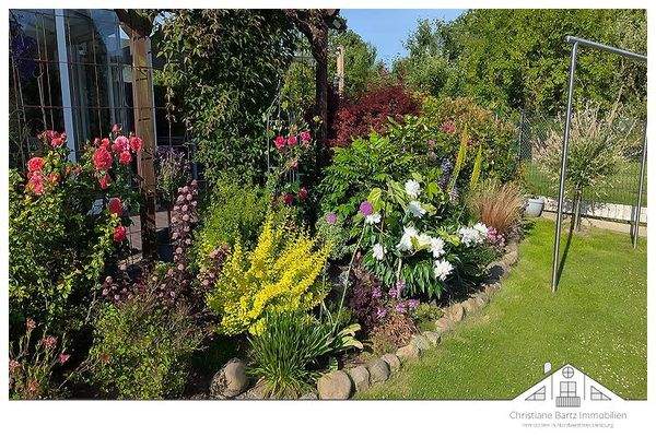 hübsche Blumenbeete