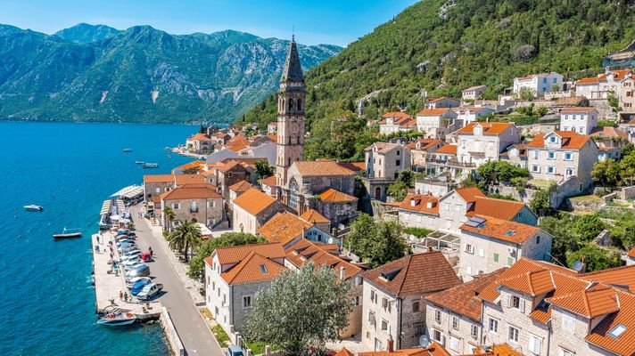 1 - Kotor, Perast - half-a-millennium old stone house on the first line to the sea