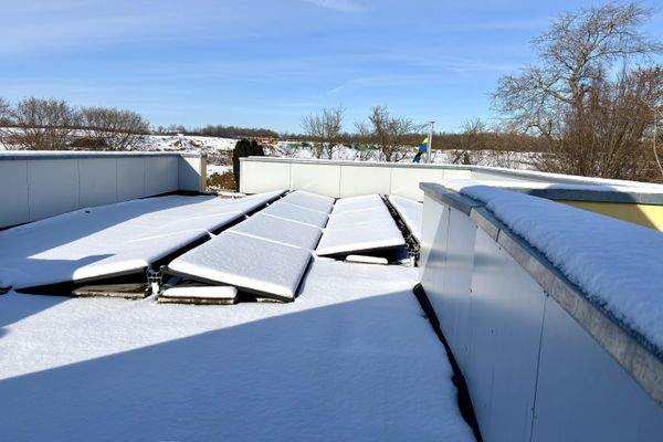 Flachdach des Anbaus