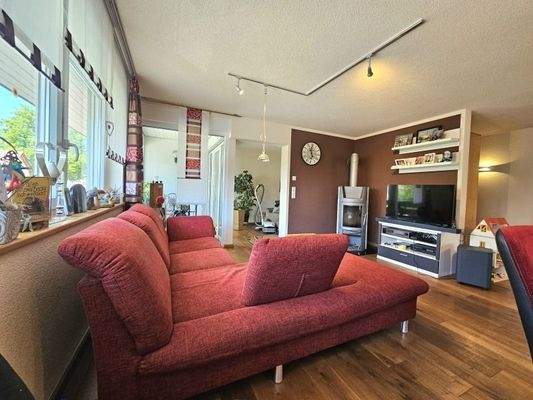 Wohnecke mit Kaminofen 1. OG