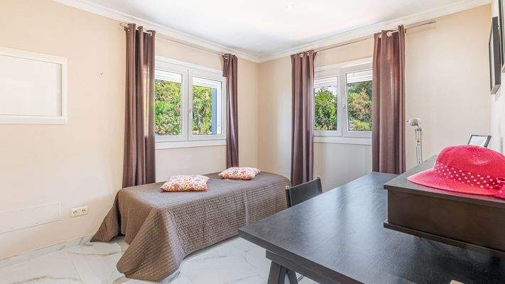 Photo: Villa in Marbella East