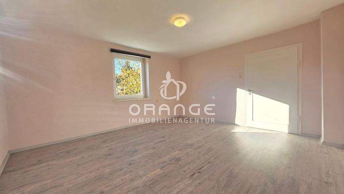 Schlafzimmer / Büro