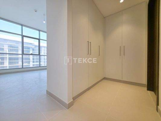 Ready-to-Move Luxury Apartment Near Park in Dubai Hills Estate