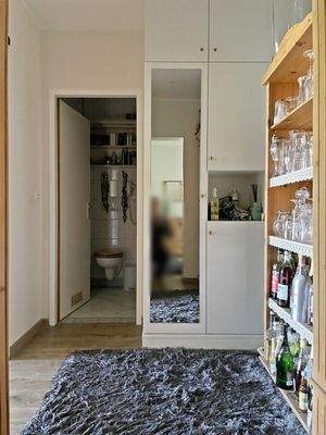 Flurbereich zum Schlafzimmer.jpg