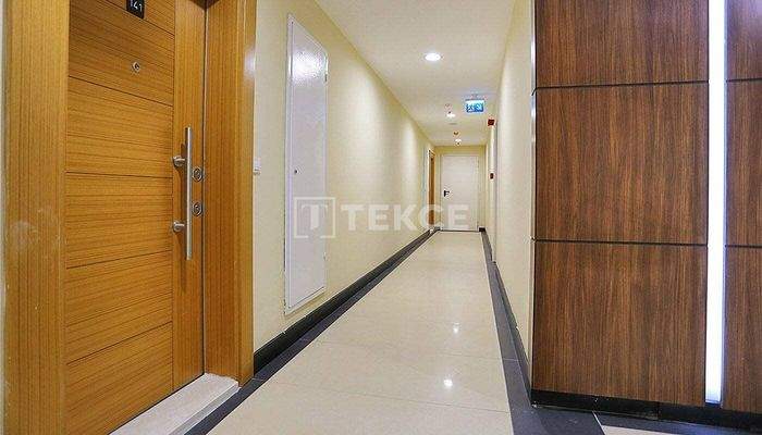 Apartments with Outdoor Swimming Pool in İstanbul Avcılar