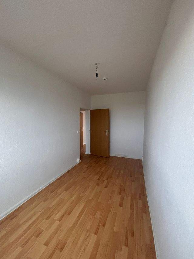 Helle Erdgeschoss Wohnung mit Balkon! - Photo 3