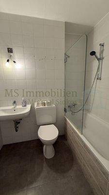 Badezimmer Ansicht 1