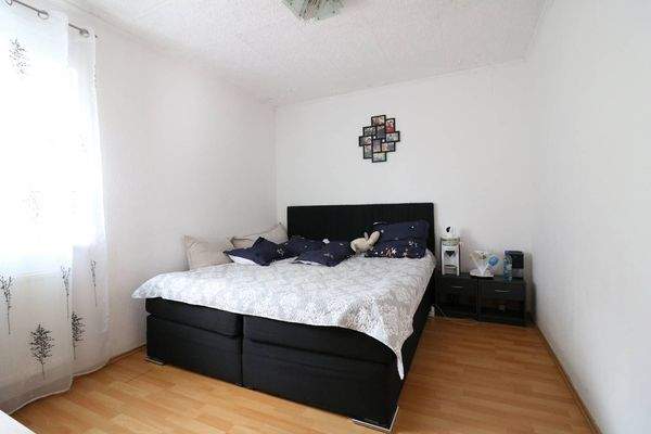 UG Einliegerwohnung Schlafzimmer 1