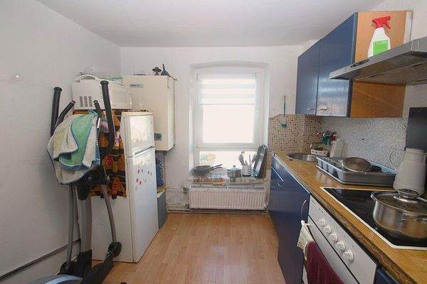 Die helle Küche im 2. OG