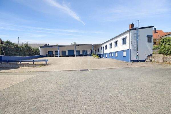 Hofeinfahrt Frontansicht