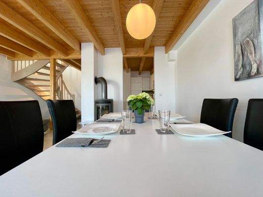 Esstisch für 6 Personen.jpeg