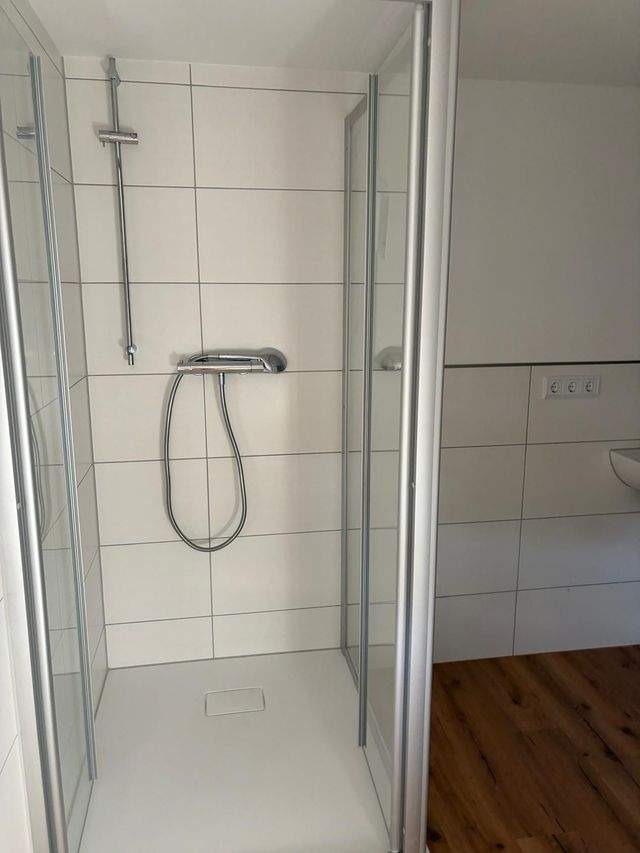 Wunderschönes Reihenmittelhaus nach Sanierung ab sofort Zwickau stadtnah zu vermieten - Photo 4