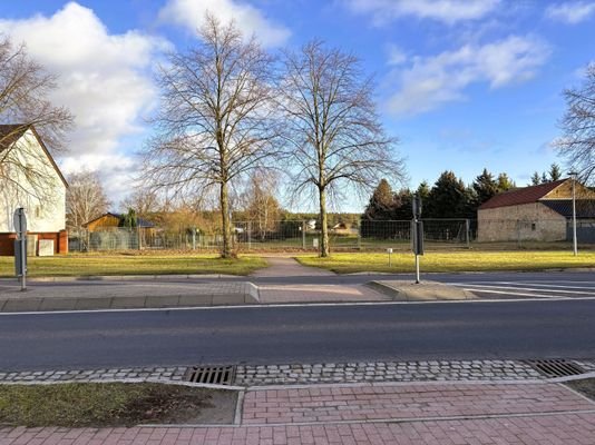 Straßenansicht