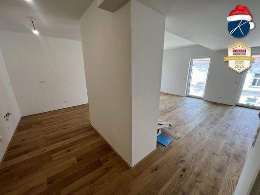 Wohn- und Küchenbereich kreisförmig begehbar