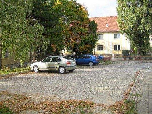 Parkplatz auf Innenhof