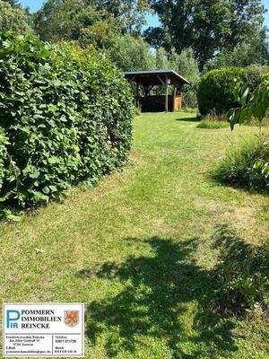 Blick zum Pavillon.jpg