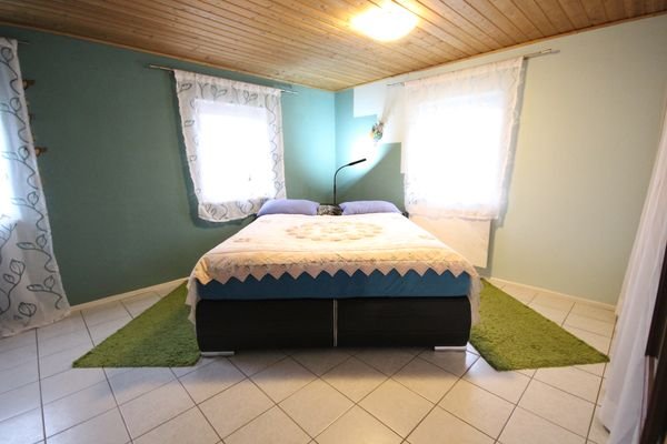 Schlafzimmer OG