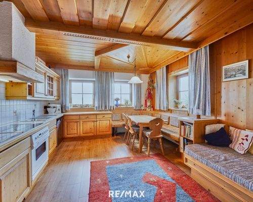 Küche mit Essbereich