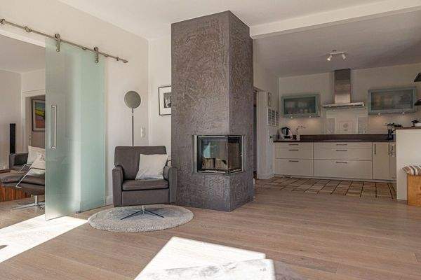 Modern living am Kamin