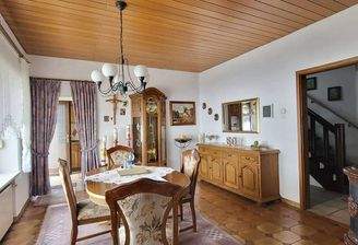 SCHÖNER HELLER OFFENER WOHNBEREICH