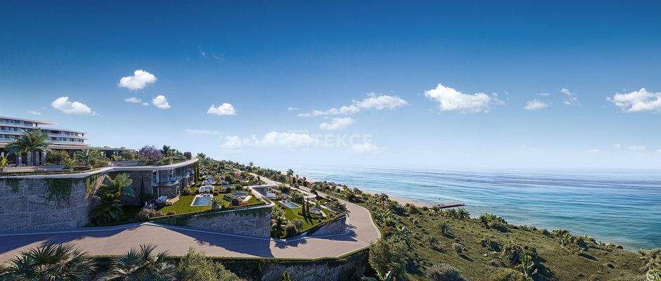 Sea-View Villas with Pools Right by the Beach in Çeşme