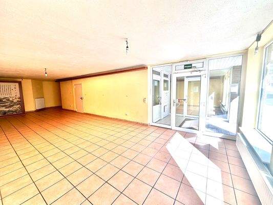 Eingangsbereich Einheit II