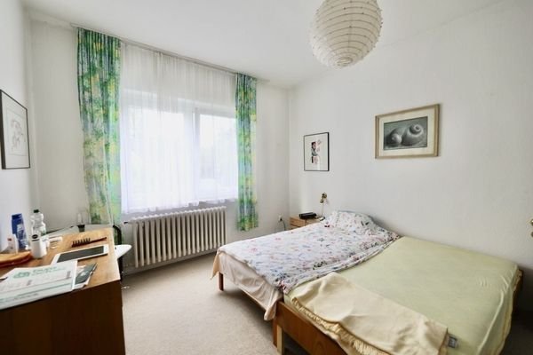 Schlafzimmer 2