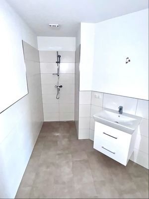Beispiel: Bad mit Dusche