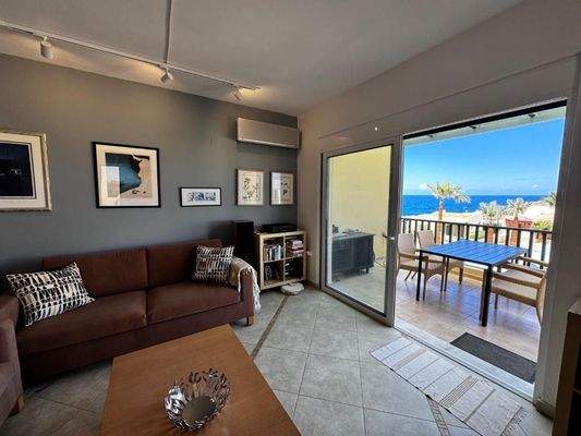 Kreta, Panormos: Apartment im ersten Stock in einer Wohnanlage zu verkaufen