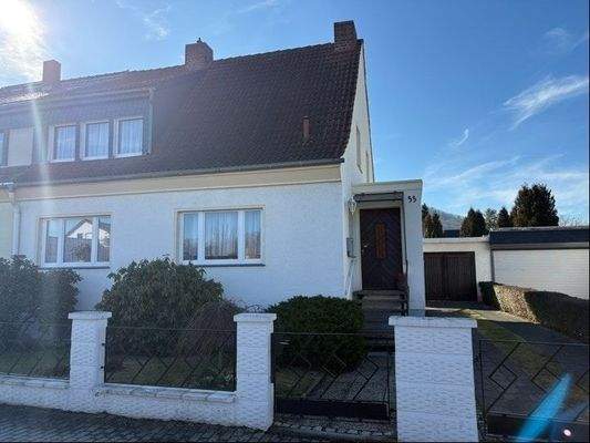 Nord-/Straßenansicht