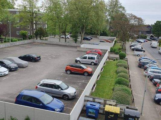 Parkdeck / Außenstellplätze