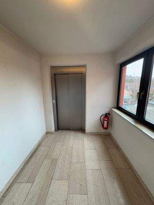 Flur / Aufzug