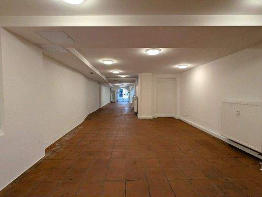 Großer Raum im Erdgeschoss